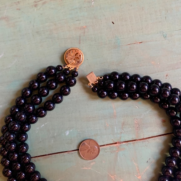 ๐ค๐ค Vintage Art Deco Inspired 3 Strands Black & Gold Bead Necklace ๐ค๐ค - Picture 4 of 9